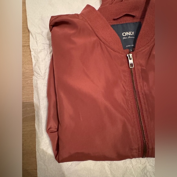 Only Women's Bomber Jacket in Burgundy / copper-rose - Picture 4 of 4